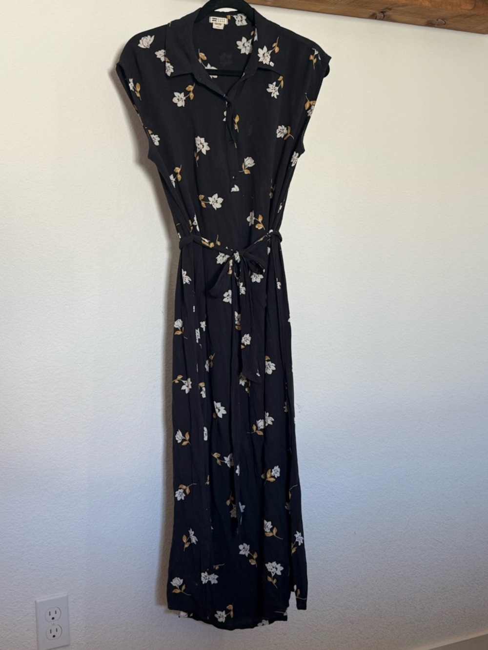 Billabong Black Maxi Dress with White and Tan Floral Print